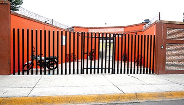 Escapan 3 adolescentes de Casa <br>Hogar del DIF; recuperan a 2