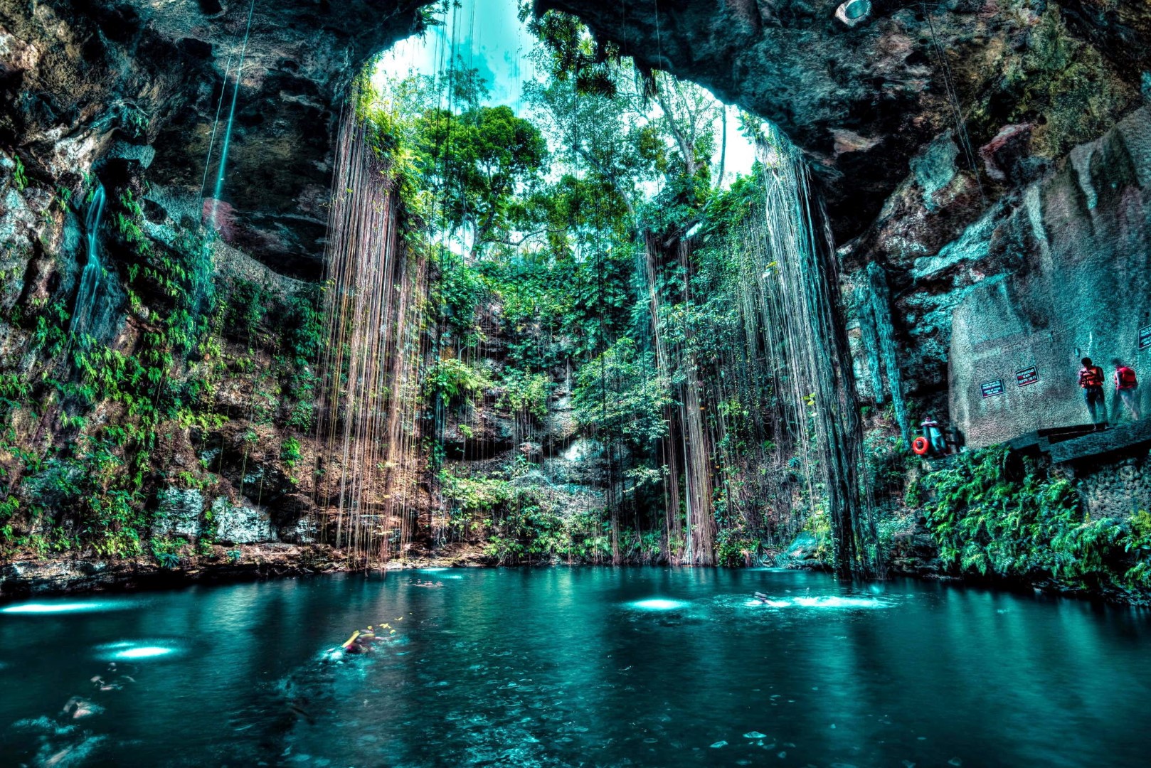 Karsticidad, el origen de las cuevas y cenotes