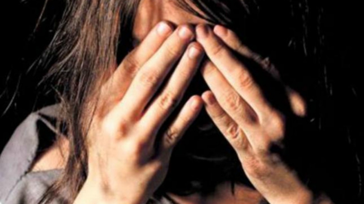 Intentó abusar de su hija por ser más bonita que su madre