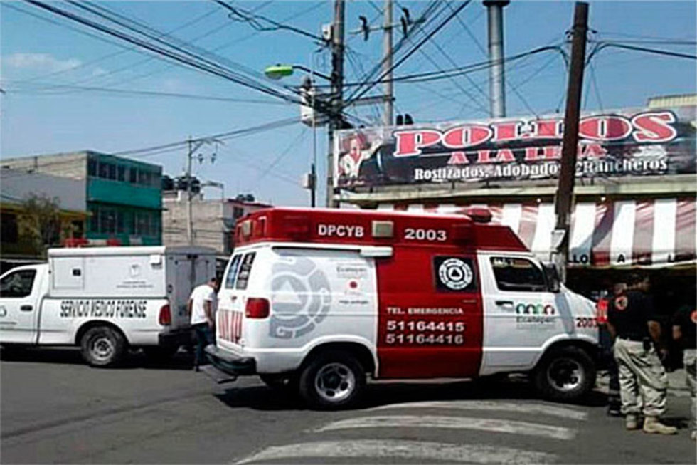 Ladrón termina calcinado por meterse a robar por la chimenea de una rosticería