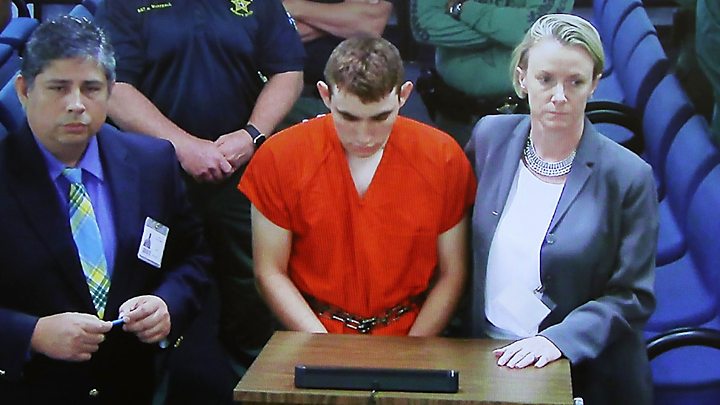 Fiscales buscan pena de muerte para Nikolás Cruz, acusado de matanza en Florida