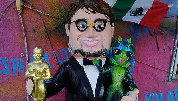 Ya hay piñata de Guillermo del Toro