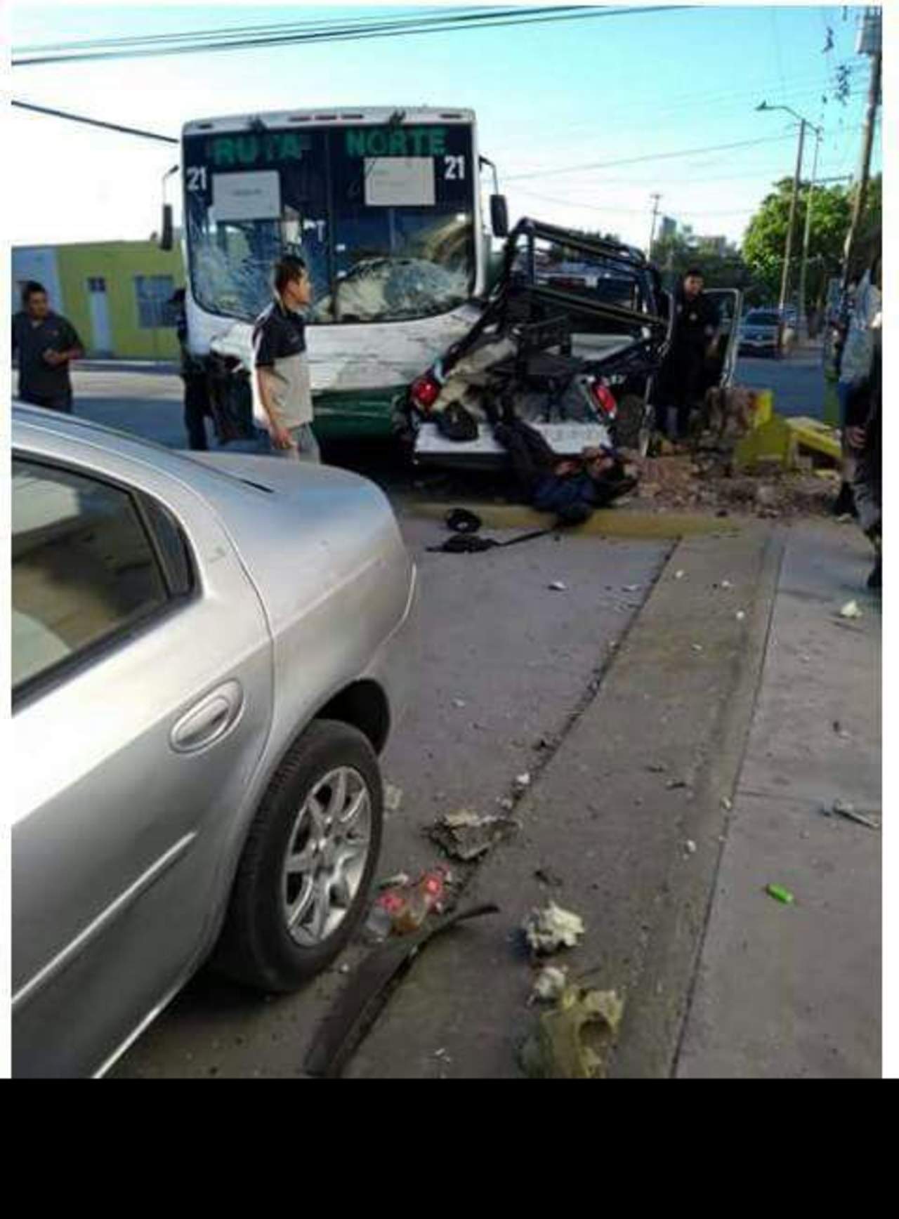Fuerte impacto deja a seis policías lesionados en Torreón