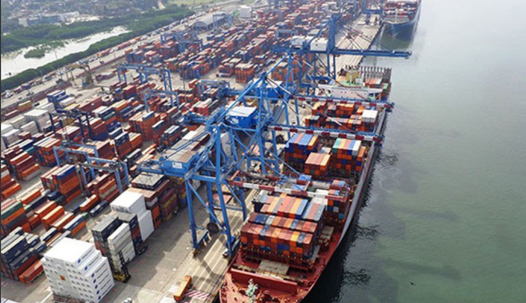 Marina asegura maletas de cocaína escondidas en un buque en Manzanillo