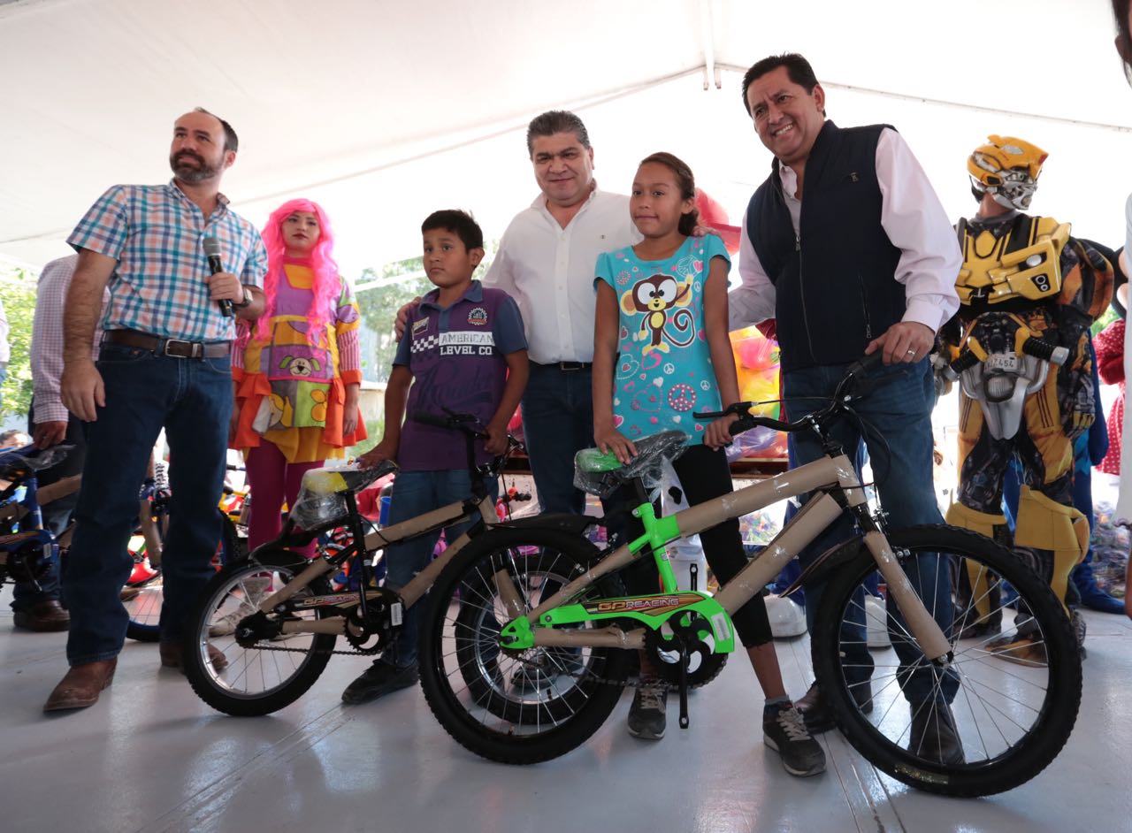 Festejan en su día a niños de Coahuila