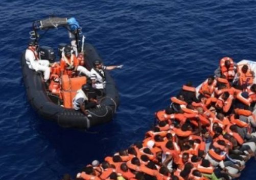 Rescatan a mil 400 migrantes en el Canal de Sicilia