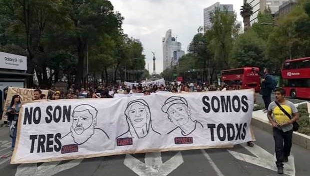 Arriba a Segob marcha por estudiantes