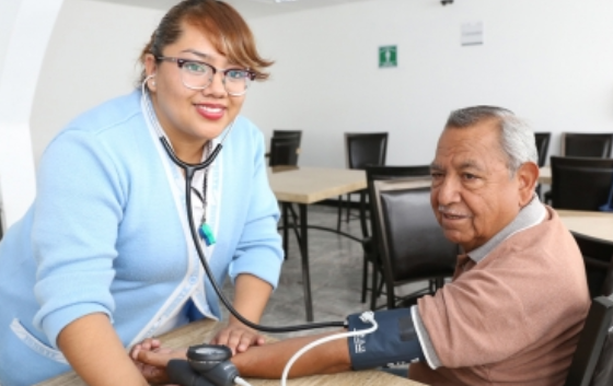 Actitud positiva de los médicos mejora expectativas de los pacientes