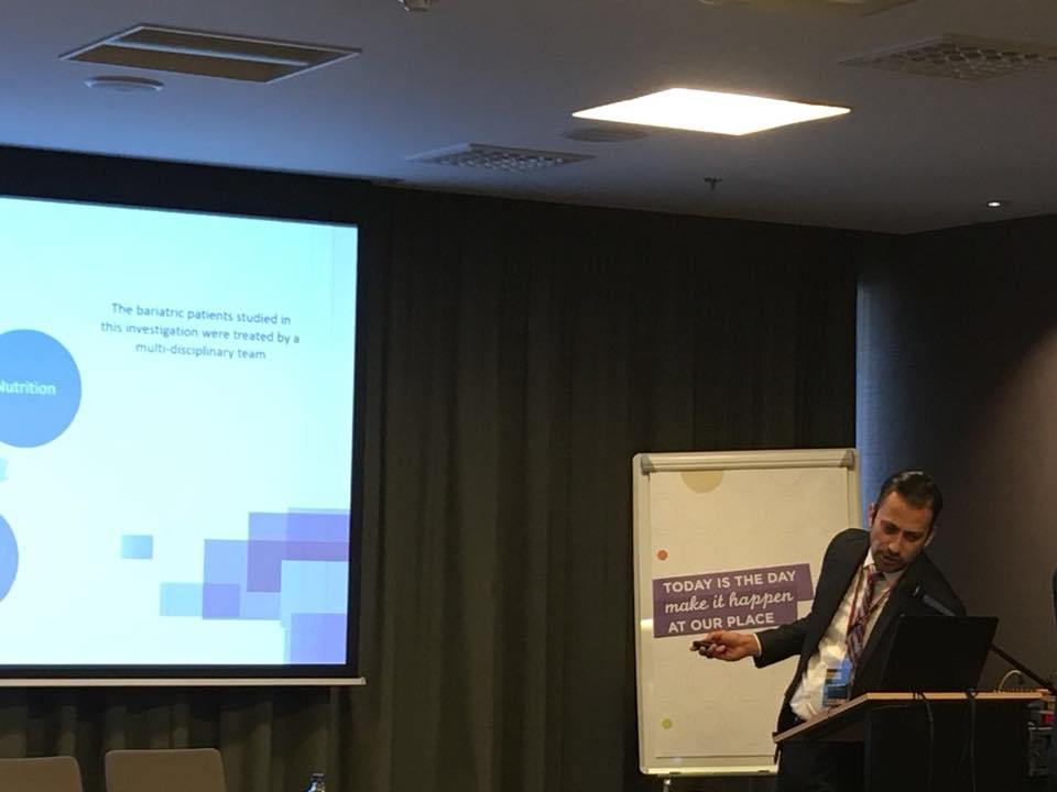 Cirujano bariatra mexicano presenta estudios en congreso europeo