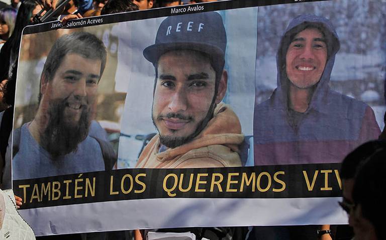 Estudiantes de cine desaparecidos fueron asesinados y disueltos en ácido: Fiscalía