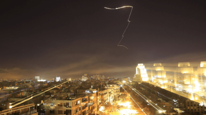 Siria afirma haber derribado la mayoría de misiles lanzados en su contra