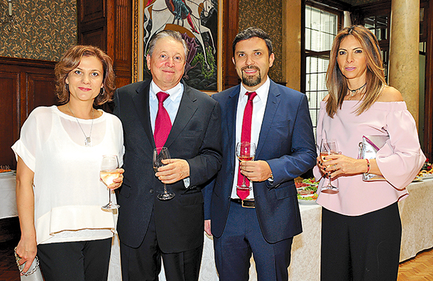 Declaran el 8 de noviembre como el Día del Diplomático Mexicano