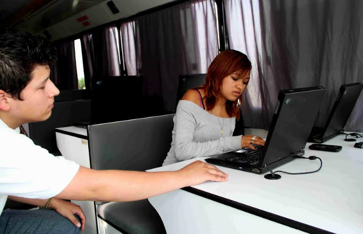 Estudiantes de educación superior de Coahuila apoyan alfabetización