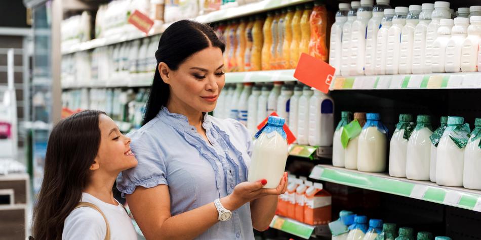 Revisar etiquetas ayuda a tomar mejores decisiones en alimentación