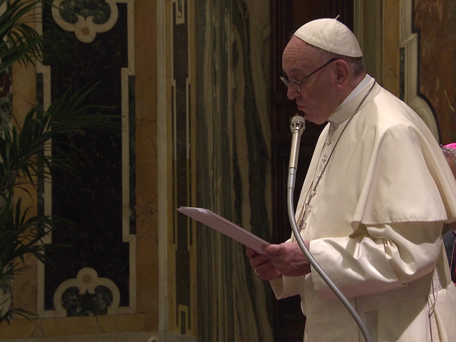 “Si la guerra genera pobreza, también la pobreza genera guerra”: Papa