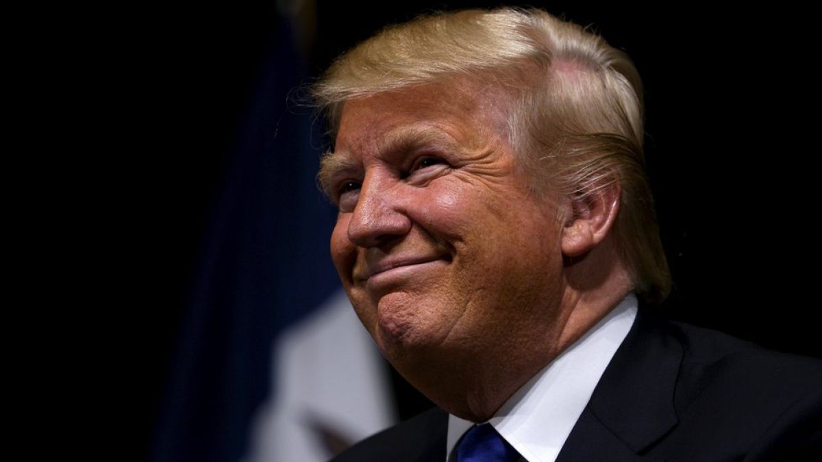 Líder conservador en Canadá hace campaña al estilo Trump