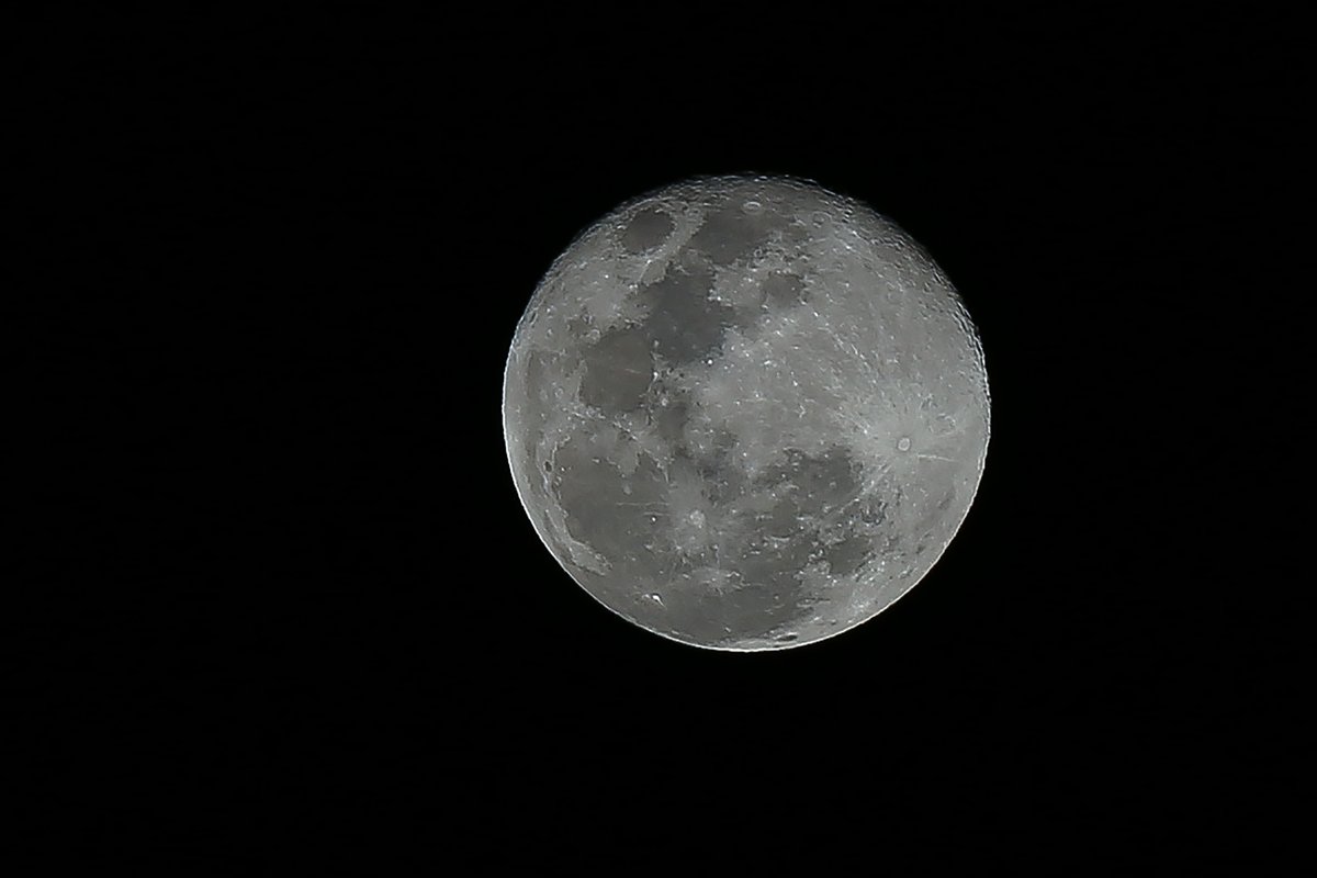 Misión china intentará cultivar patatas en la Luna