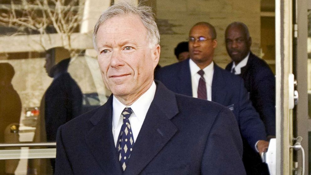 Perdona Trump a exjefe de Gabinete de Dick Cheney