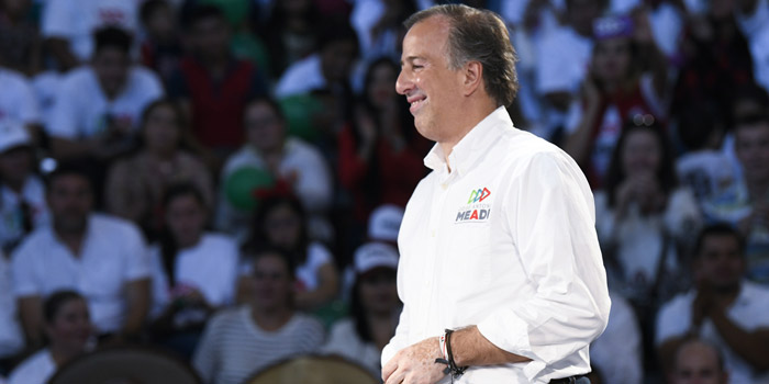 Meade se compromete a resolver problemas de seguridad y de corrupción