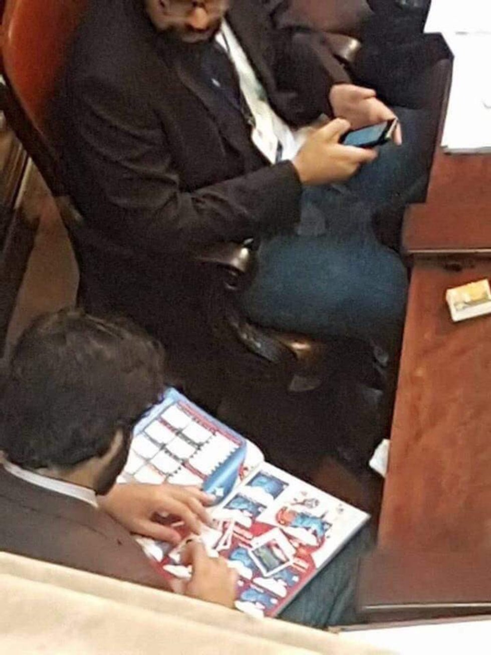 Cambian estampas del Mundial en plena Asamblea Legislativa