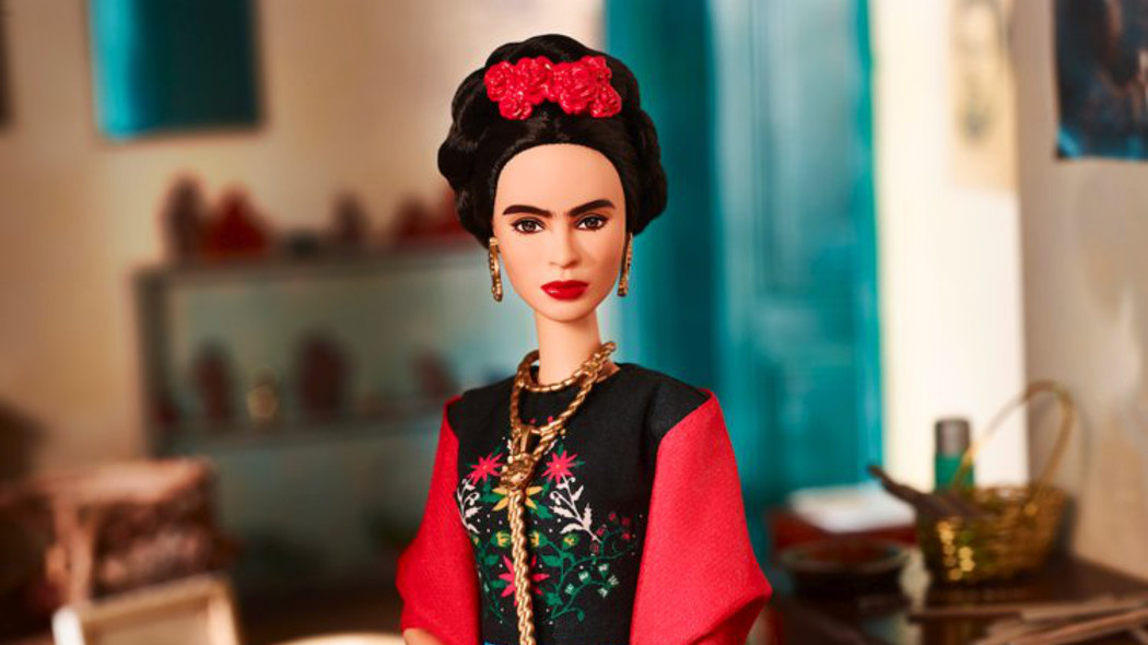 Juez frena la venta de la Barbie inspirada en Frida Kahlo