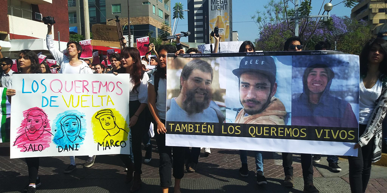 Gobernador de Jalisco reitera que no renunciará a su cargo por muerte de estudiantes