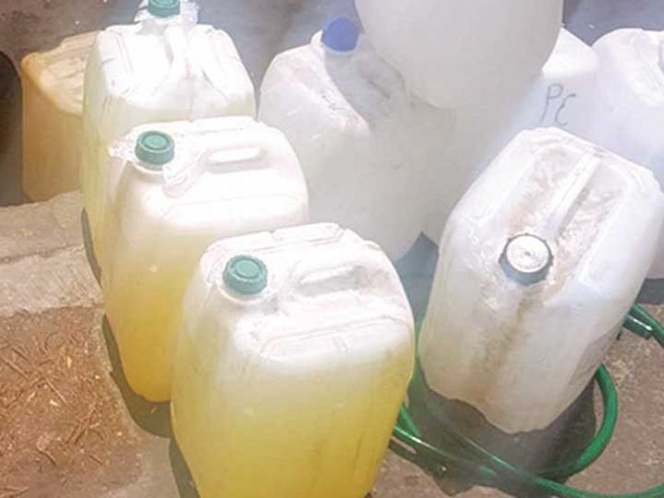 Venden gasolina Premium a un precio de 15 pesos por litro