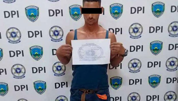 Asesina a compañero de trabajo por negarle un cigarro