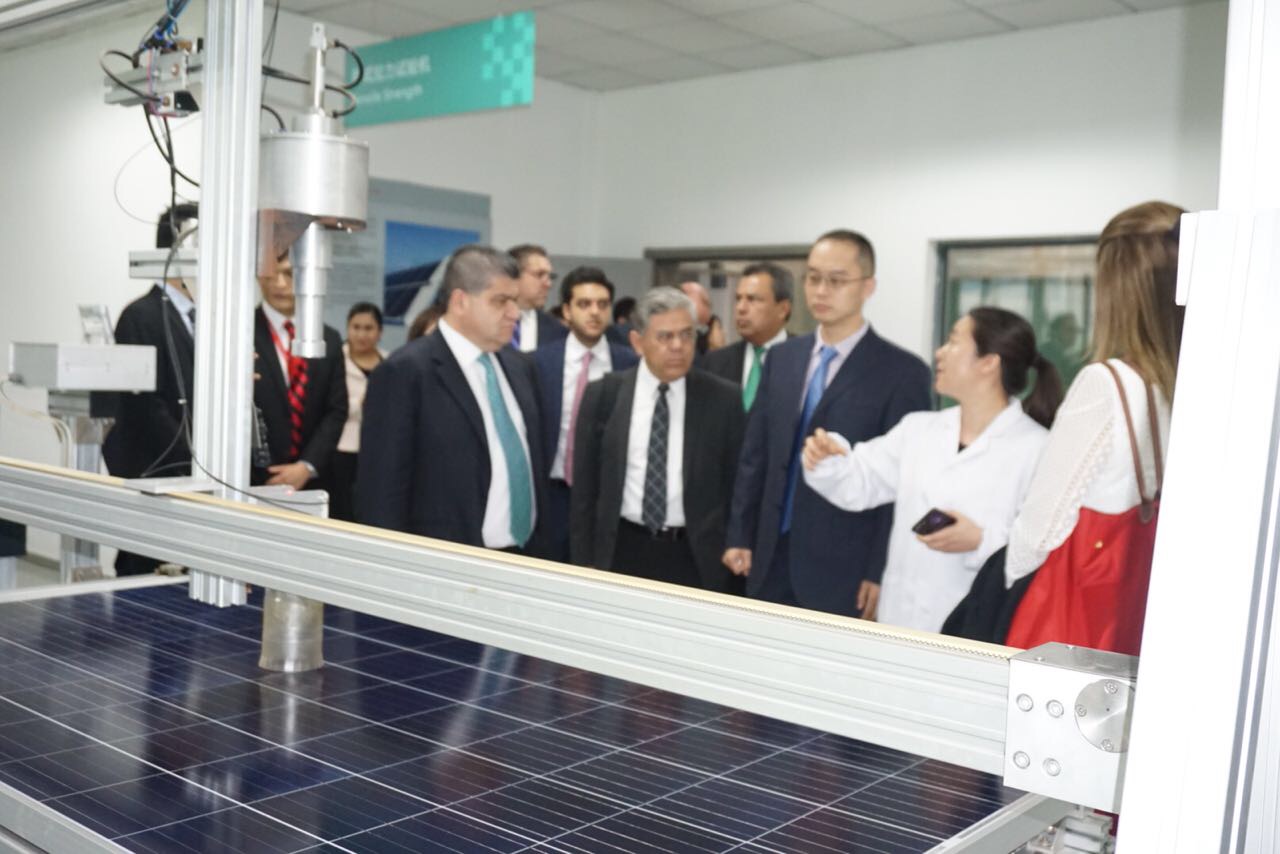Visitará Coahuila importante empresa china de energías renovables