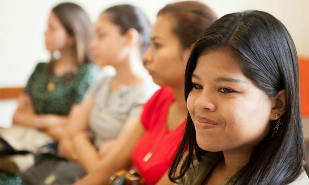Sólo 18 por ciento de mujeres cuenta con seguro de gastos médicos