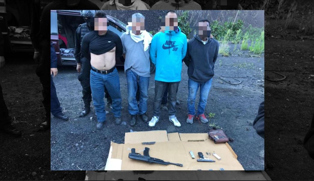 Detienen a 4 secuestradores cuando iban a enterrar a sus víctimas en Iztapalapa