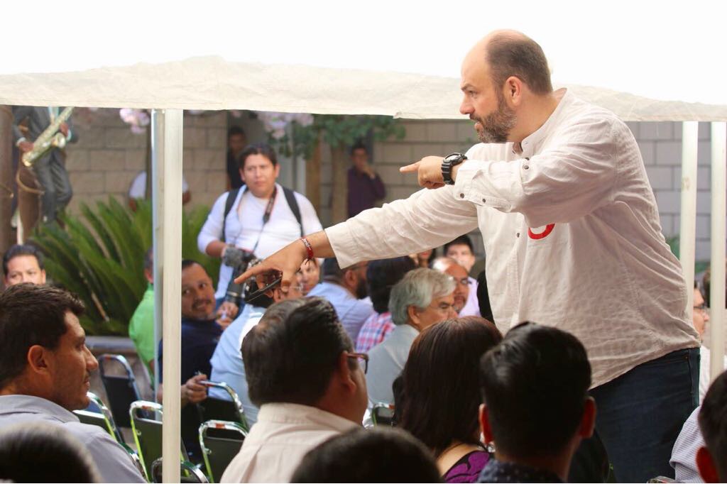 Legislaré para mejorar la educación <br>de los jóvenes coahuilenses: Jericó