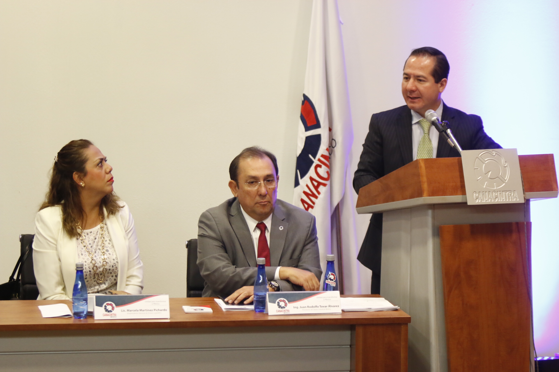 Cofepris y Canacintra refrendan buena relación en pro de la salud