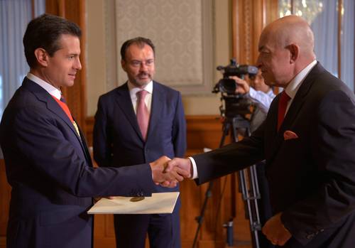 Recibe hoy Peña cartas credenciales de 18 embajadores