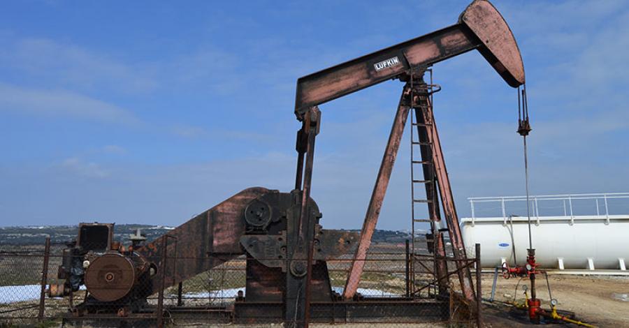 Precios del crudo siguen al alza por tensión en Medio Oriente