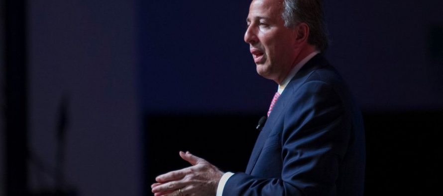 Defender dignidad e intereses de los mexicanos, ofrece Meade