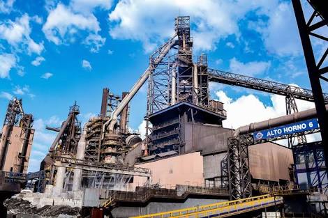 Explosión en AHMSA deja 6 heridos