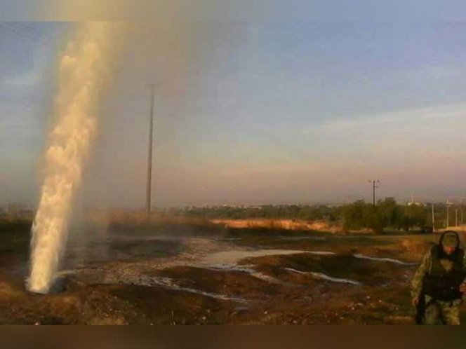 Ladrones provocan mega fuga de gasolina