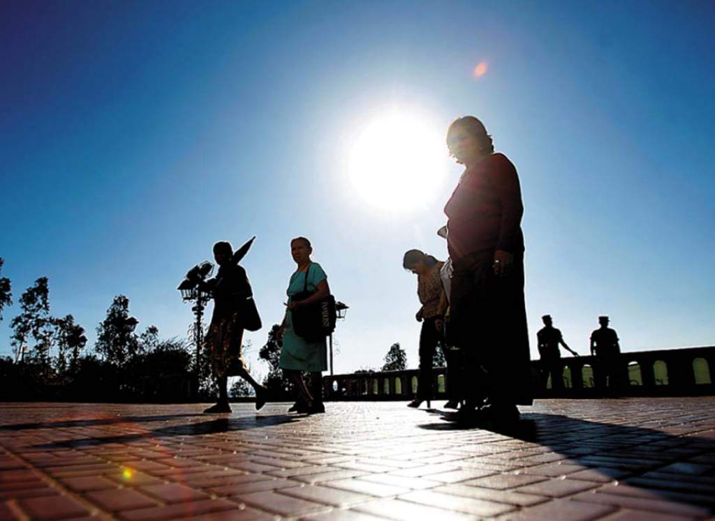 Vientos fuertes y temperaturas altas prevalecerán en la mayor parte del país