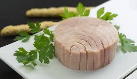 Comer atún enlatado con frecuencia puede dañar tu salud