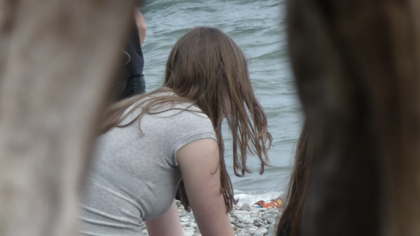 Cárcel a quien grabe o tome fotos a mujeres sin consentimiento