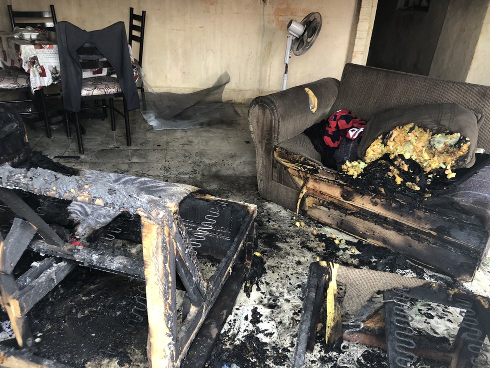 Madre da encendedor a sus hijos; incendian su casa en Saltillo