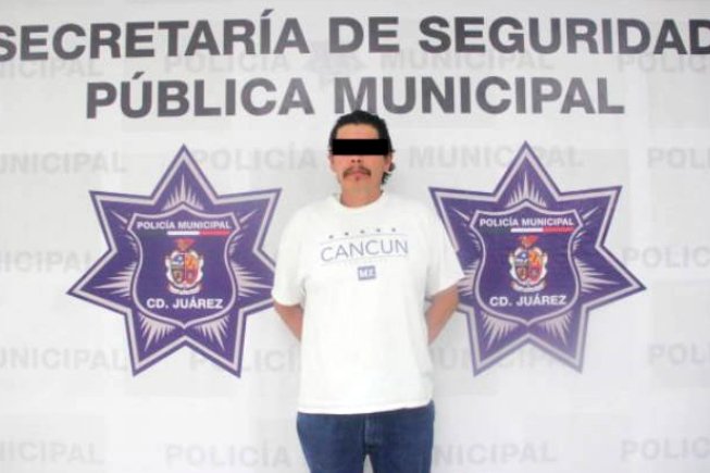 Mató a su esposa, la embalsamó y la enterró en el patio