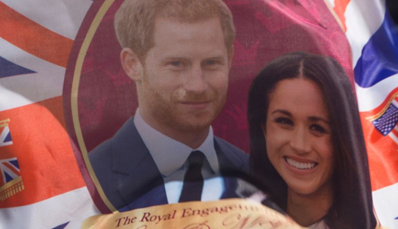 Fans de la realeza acampan en Windsor para ver boda de Enrique y Meghan