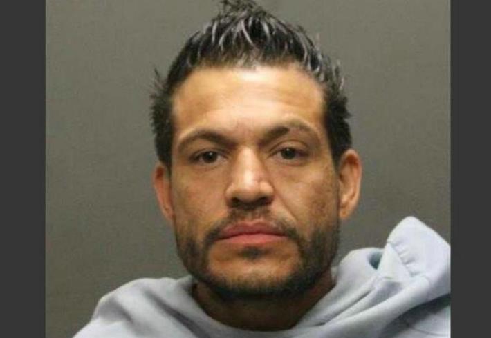 Hombre se mete por la ventana e intenta robarse a una niña de 9 años en EU