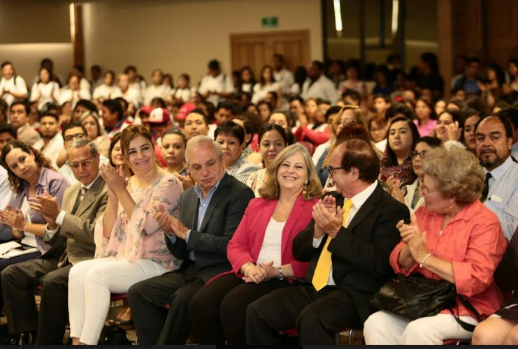 Imparten a universitarios conferencia para la prevención del suicidio en Saltillo