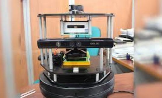 Desarrollan robot de servicio que procesa mapas bidimensionales