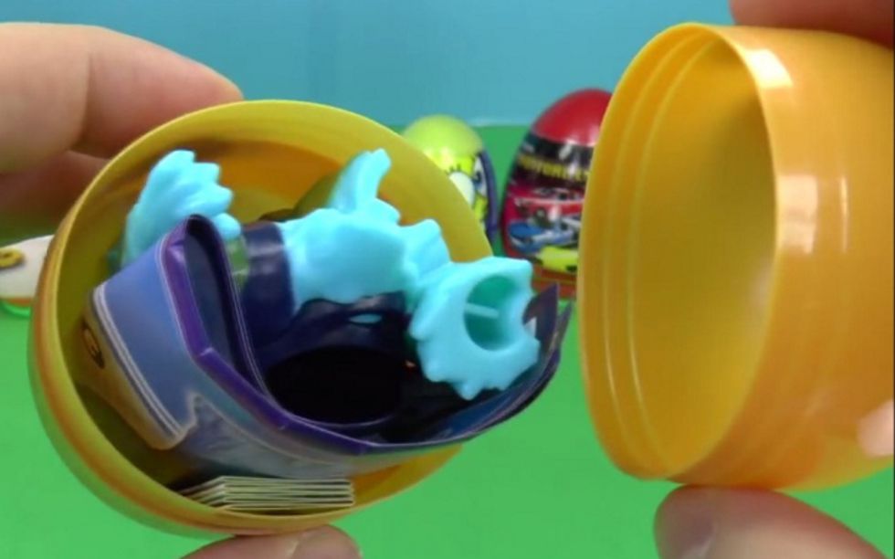 Muere niño tras tragar juguete ‘sorpresa’