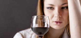 Alertan por aumento de adicciones entre mexicanas