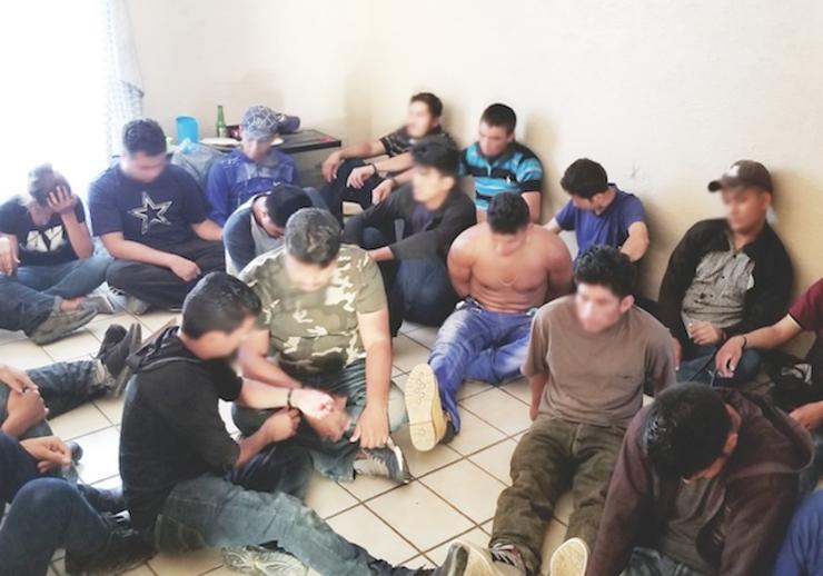 Localizan a un grupo de 62 indocumentados en una casa de Laredo